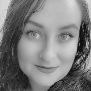 Meet your Posher, Teresa